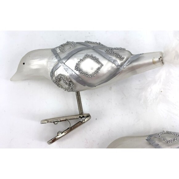 Glass Bird Christmas Ornaments Clip On White Silver Feather Tails Lot of 2 - Picture 2 of 6